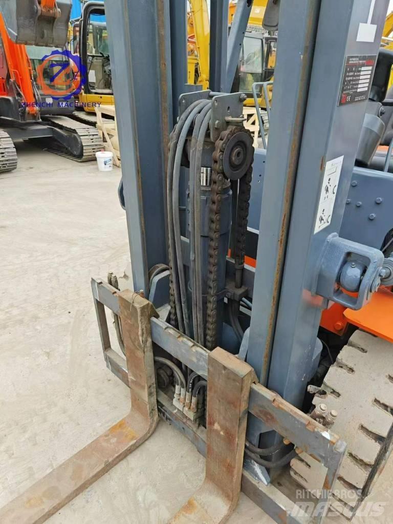 Heli CPCD 30 Diesel heftrucks