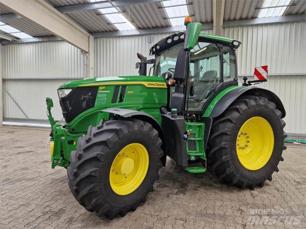 John Deere 6R 250 Traktoren