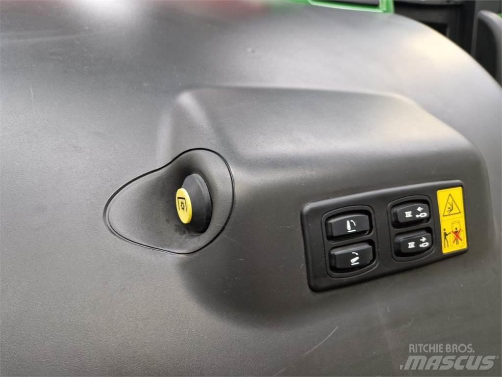 John Deere 6R 250 Traktoren