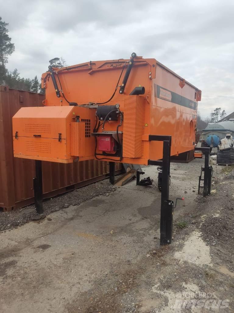 Strassmayr AC 9000 E Heiss-Asphalt Container