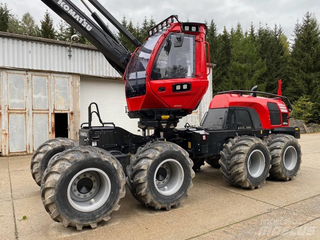 Komatsu 931 Harvester