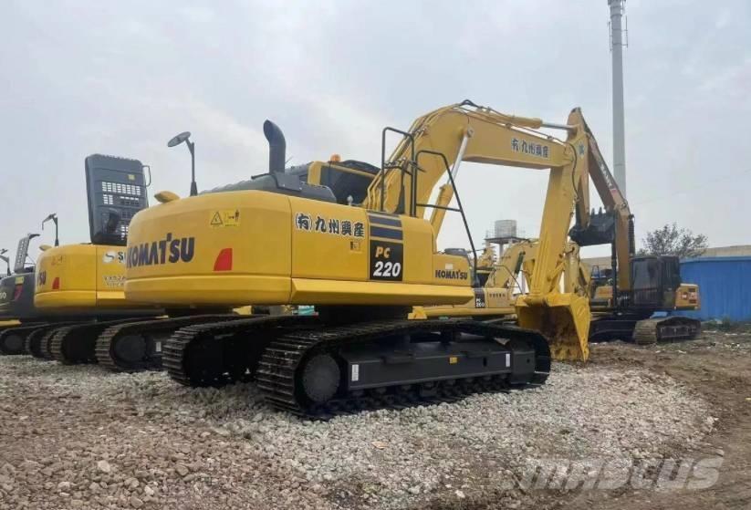 Komatsu 220-8K Raupenbagger