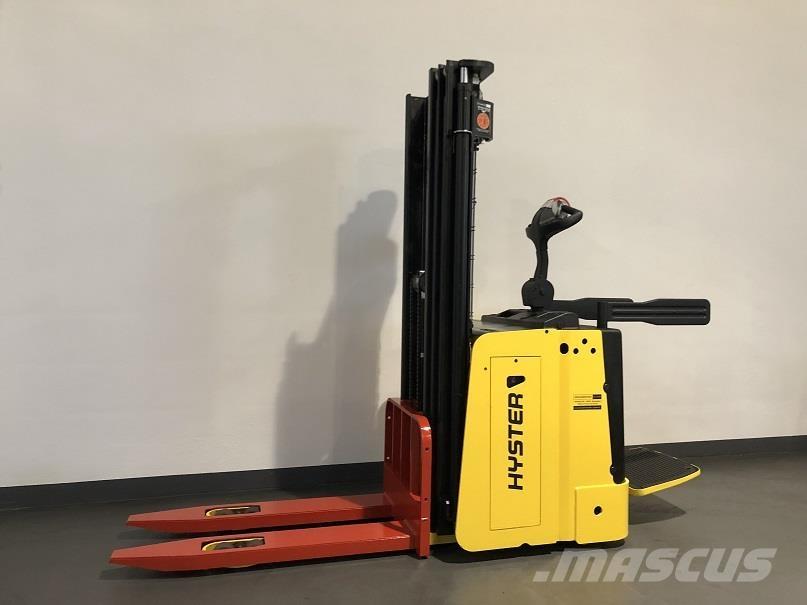 Hyster S1.5S IL Zelfrijdende stapelaars