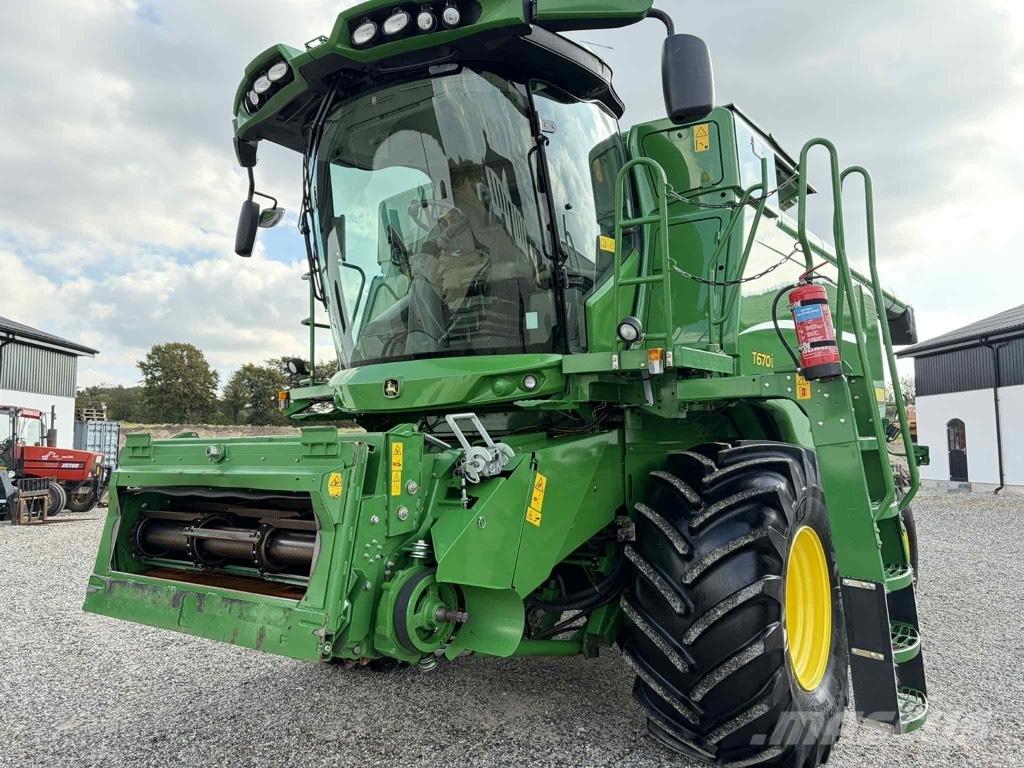 John Deere T 670 i Mähdrescher