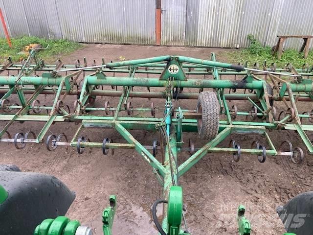 Wiberg KULTIVAATOR Grubber