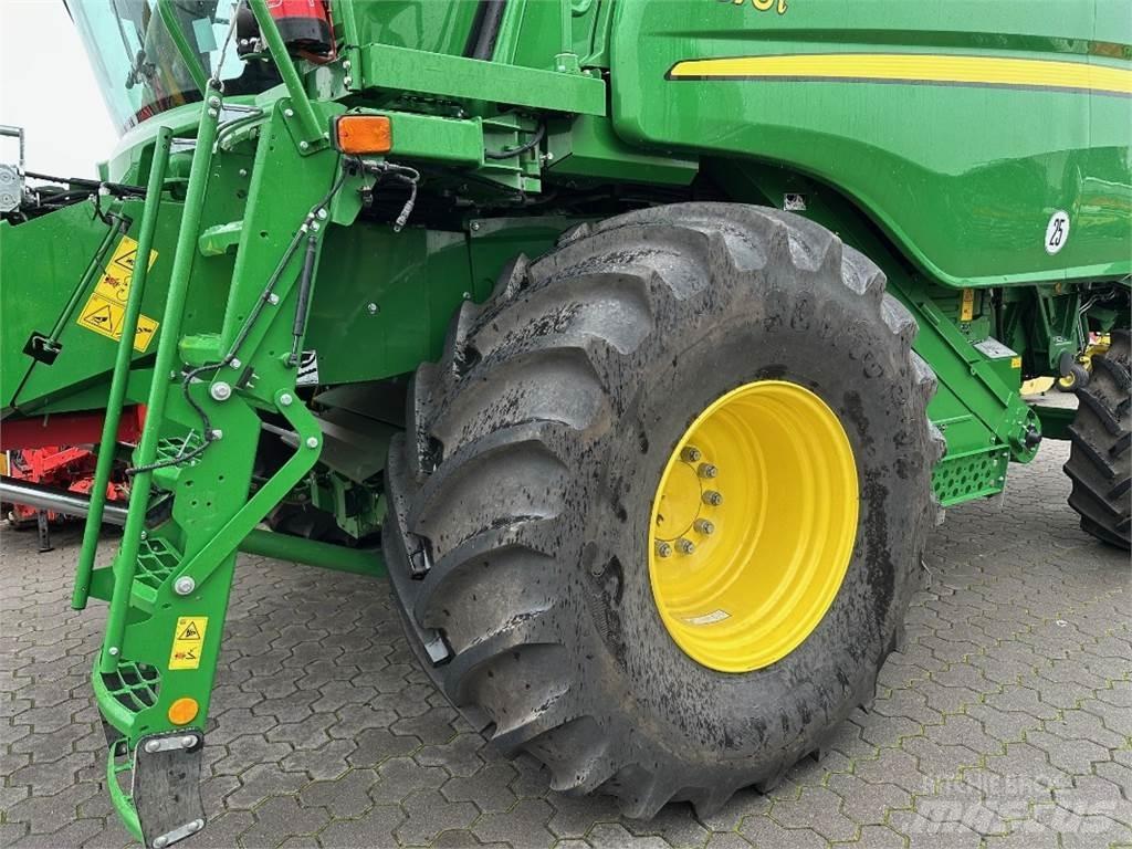 John Deere T 670 i Mähdrescher