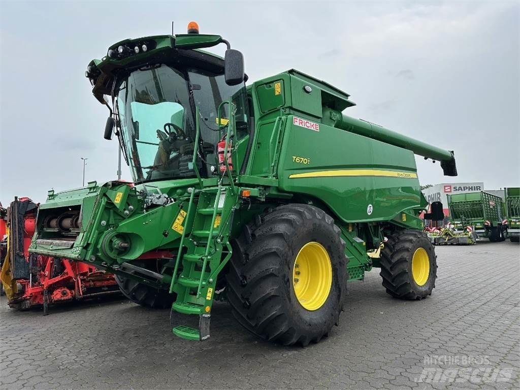 John Deere T 670 i Mähdrescher