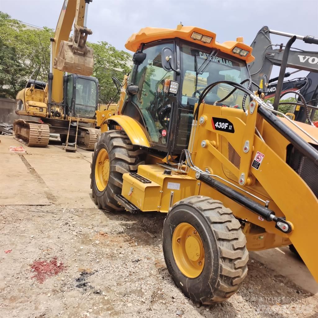 CAT 430 F 100% New Baggerlader