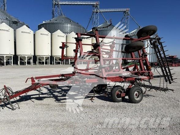 Case IH 4300 Grubber