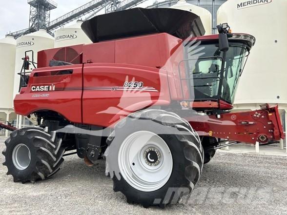 Case IH 8250 Mähdrescher