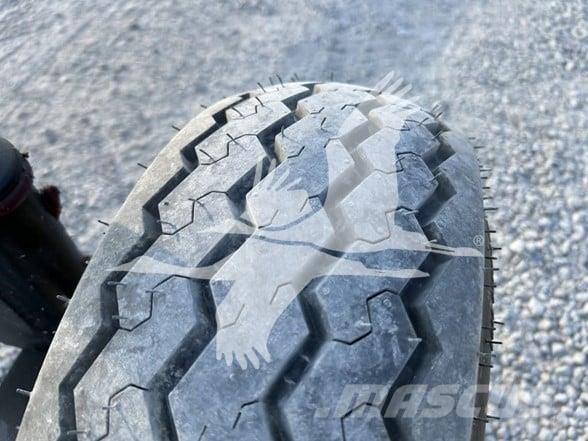 E-Z Trail 680 Weitere Anhänger