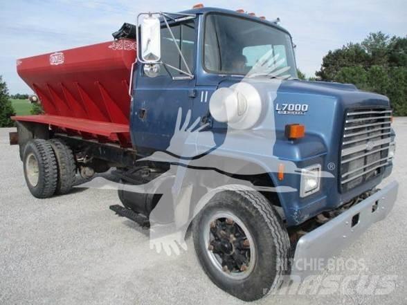 Ford LN7000 Sonstige Baumaschinen