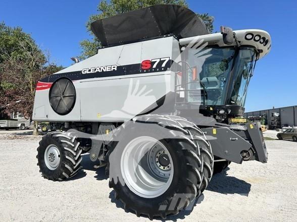 Gleaner S77 Mähdrescher