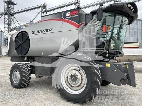 Gleaner S98 Mähdrescher
