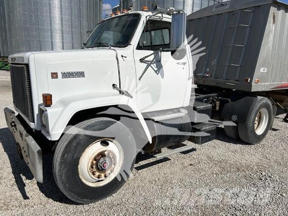 GMC BRIGADIER Sattelzugmaschinen