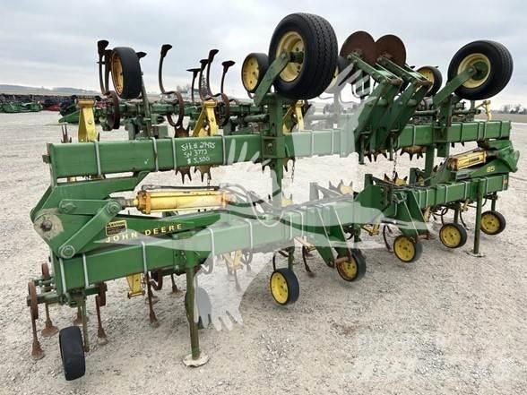 John Deere 85 Hackfruchtkultivator