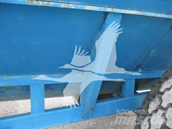 Kinze 840 Getreideanhänger
