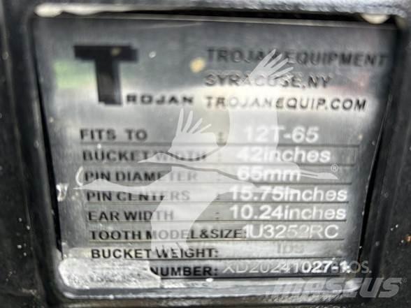 Trojan 120CL Schaufeln