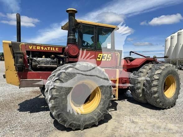 Versatile 935 Traktoren