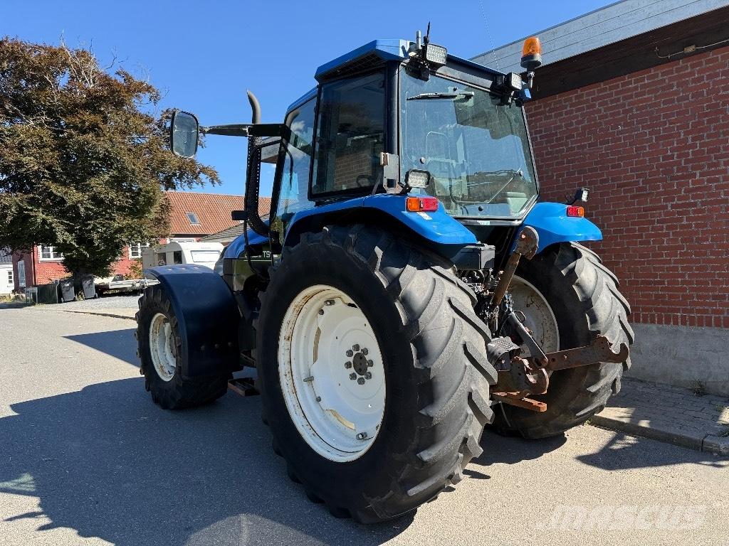 New Holland TS 115 Traktoren