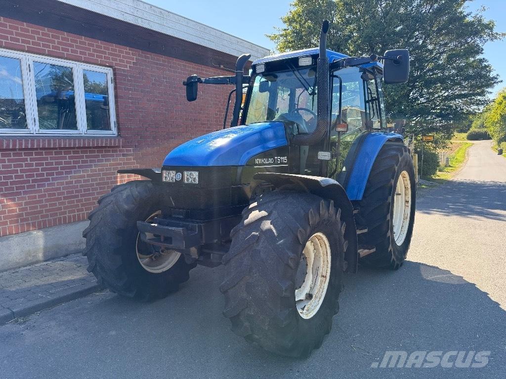 New Holland TS 115 Traktoren