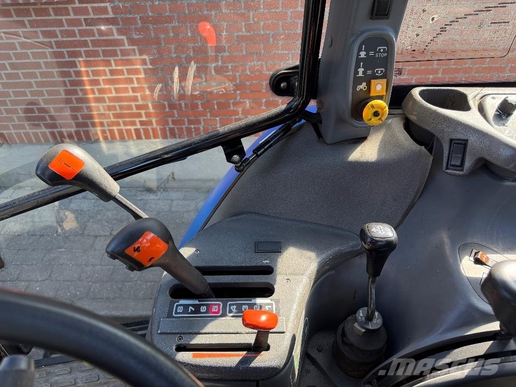 New Holland TS 115 Traktoren