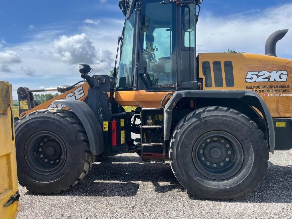 CASE 521 G gummiged Radlader