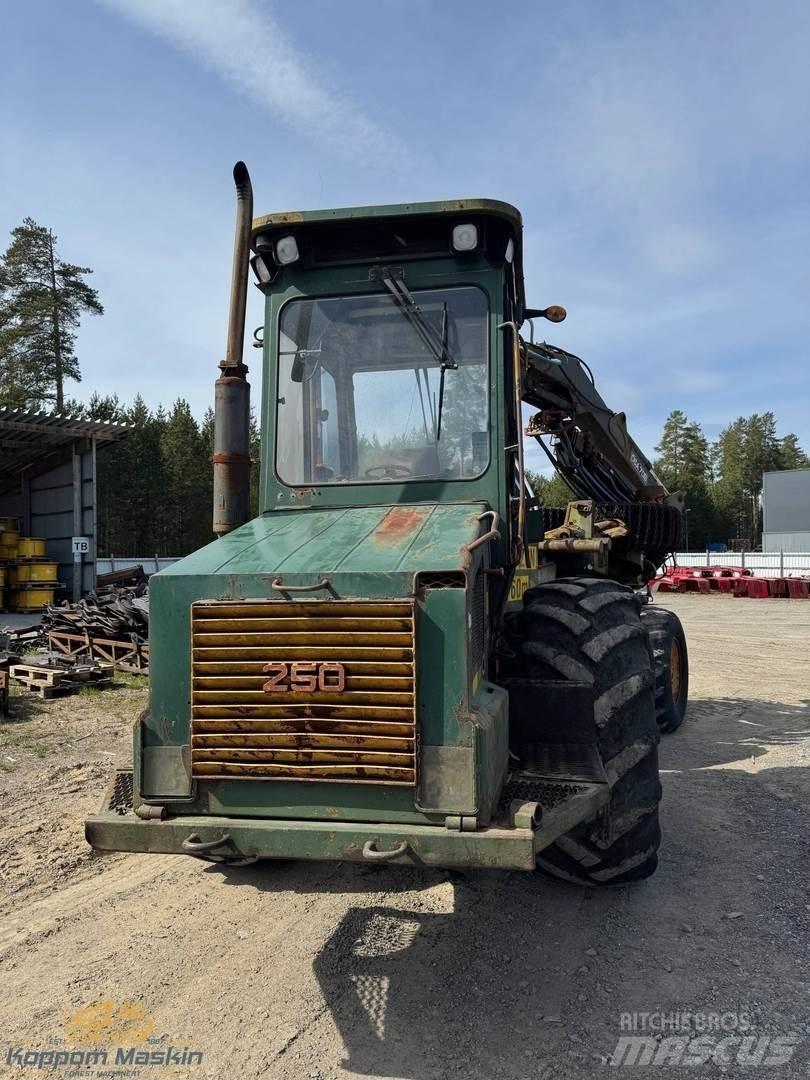 Ösa 250/706 Harvester