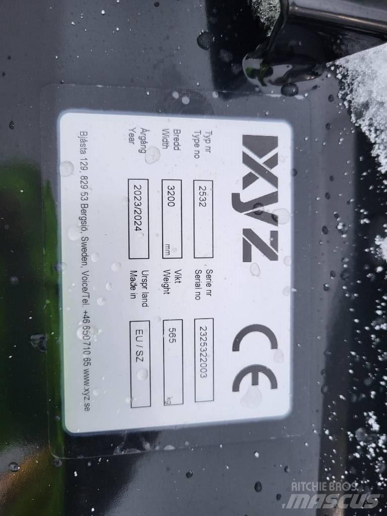 XYZ 320 PREMIUM Pflüge