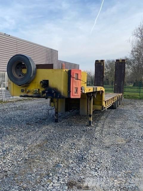 Actm Porte-engin Maschinetransporter