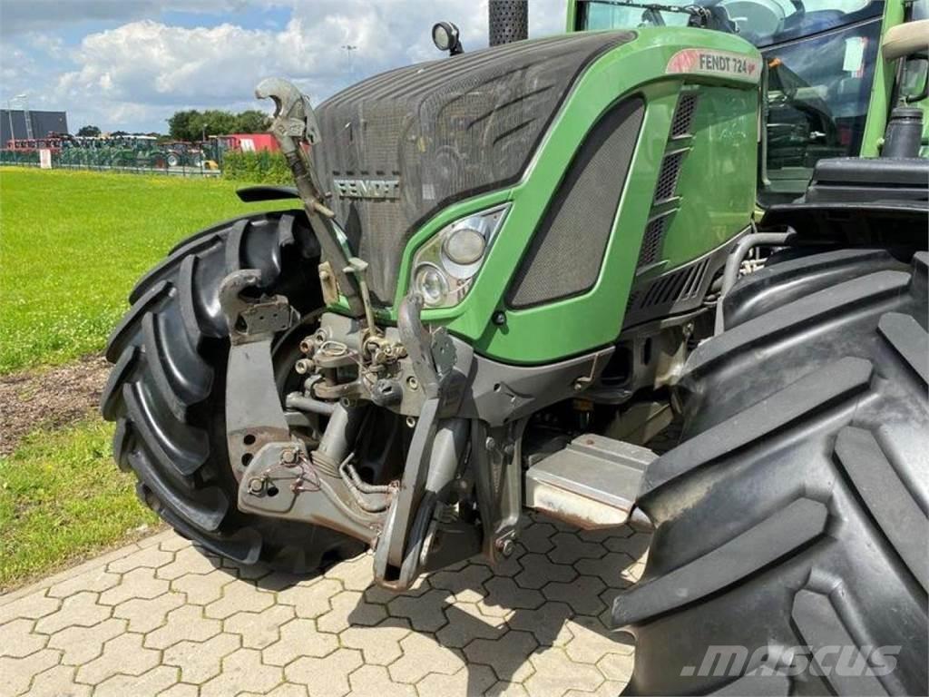 Fendt 724 PROFI Traktoren