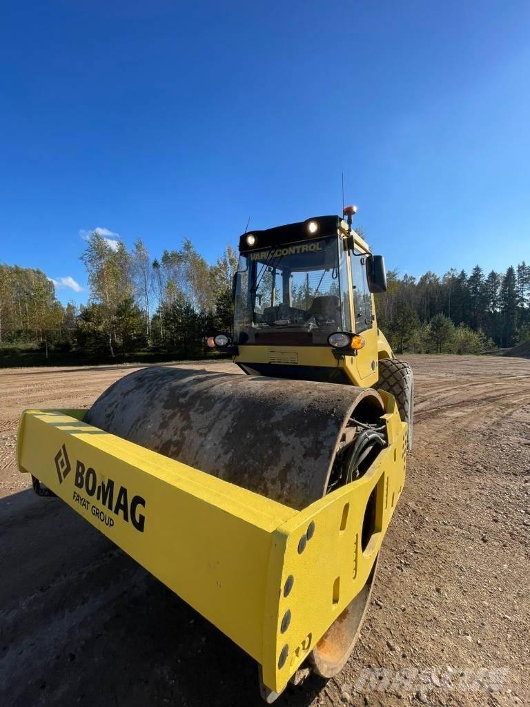Bomag 213 DH-4 Walzenzüge