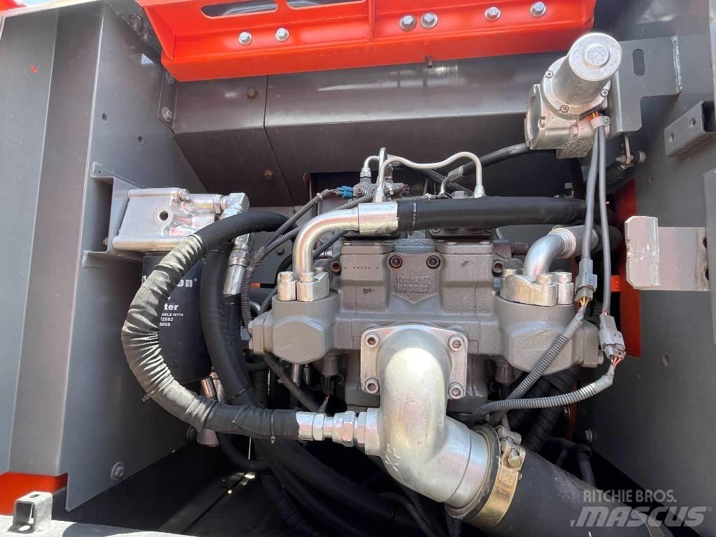 Hitachi ZX 200 Raupenbagger