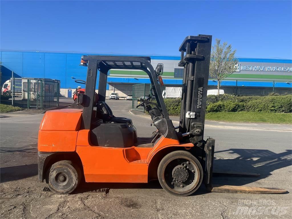 Toyota 7FGCU55 LPG heftrucks