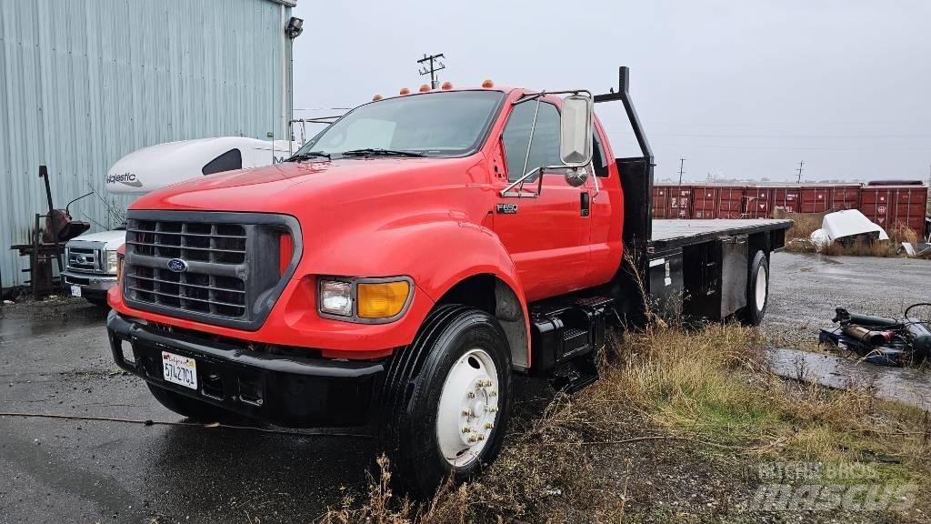 Ford F650 Pritschenwagen/Pritschenwagen mit Seitenklappe