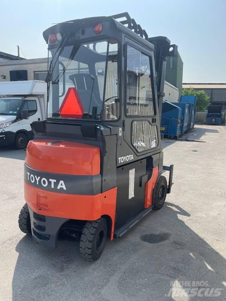 Toyota 7FBMF30 Elektrische heftrucks