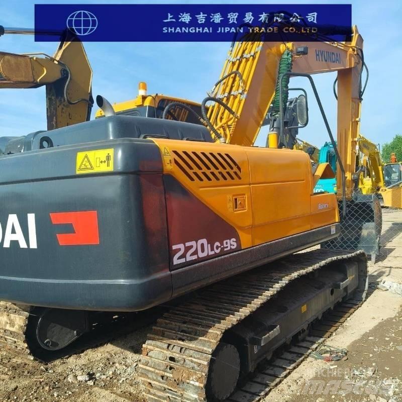 Hyundai R220 Midibagger  7t - 12t