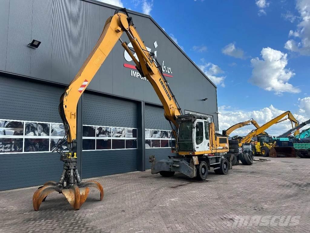 Liebherr A924C Materialumschlag