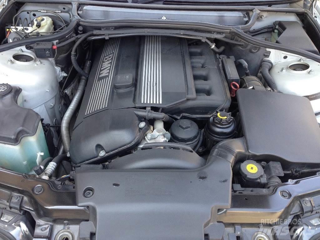 BMW GH-AV25 PKWs