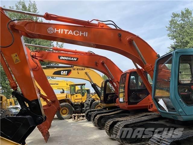 Hitachi EX200-3 Raupenbagger