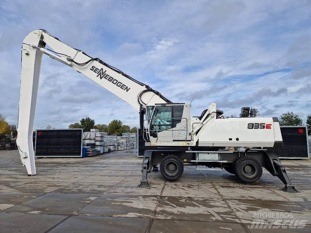 Sennebogen 835M E Materialumschlag