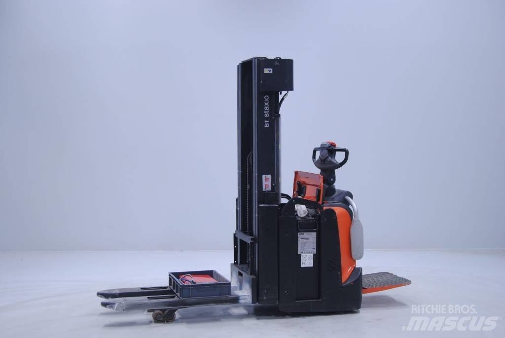 Toyota SPE140L Deichselstapler