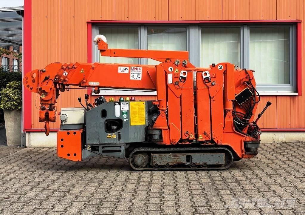 Unic B 345 Raupenkrane