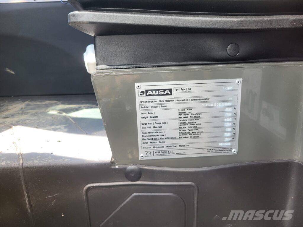 Ausa T235H Telescopic wheel loaders