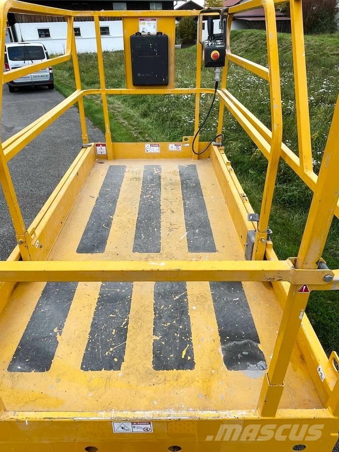 Haulotte Compact 10 Scheren-Arbeitsbühnen