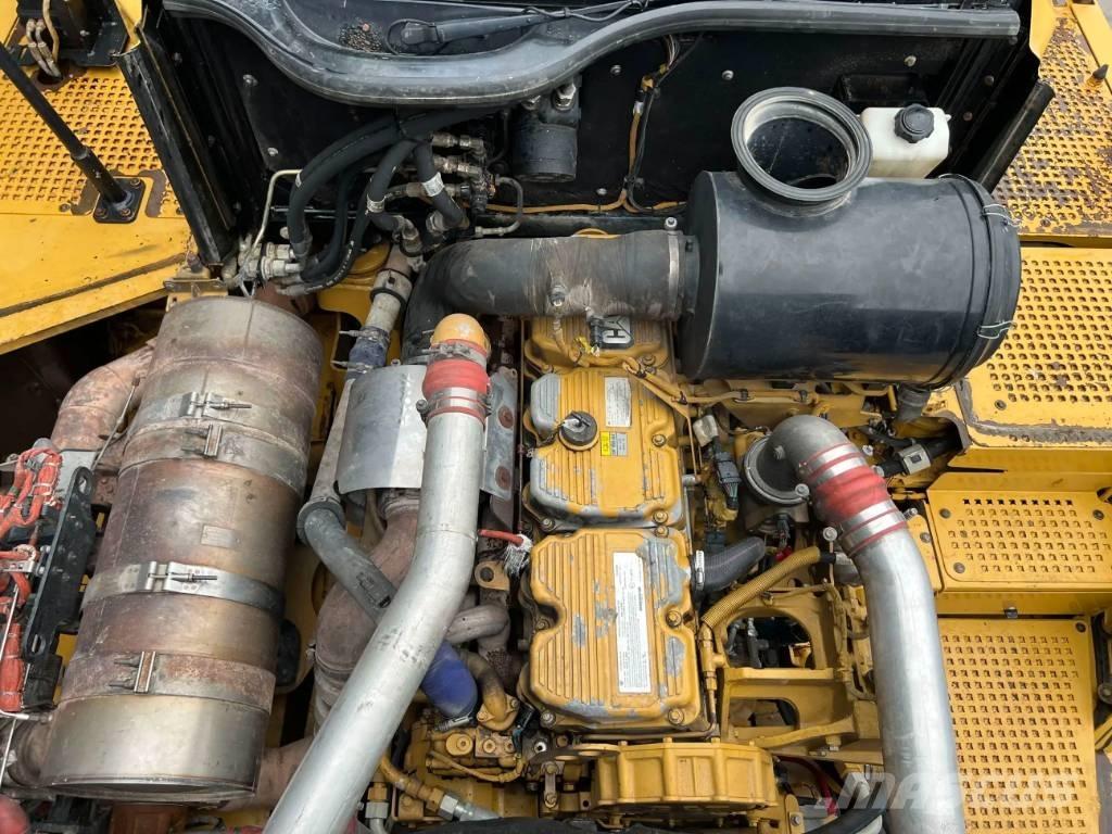 CAT 735 | 735B Dumper - Knickgelenk