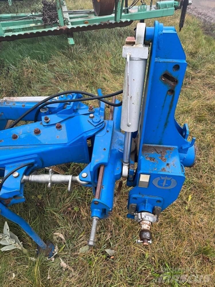 Överum 4 XL Konventionelle Pflüge
