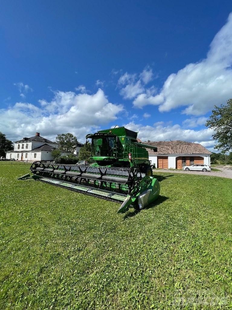 John Deere T 660 i Mähdrescher