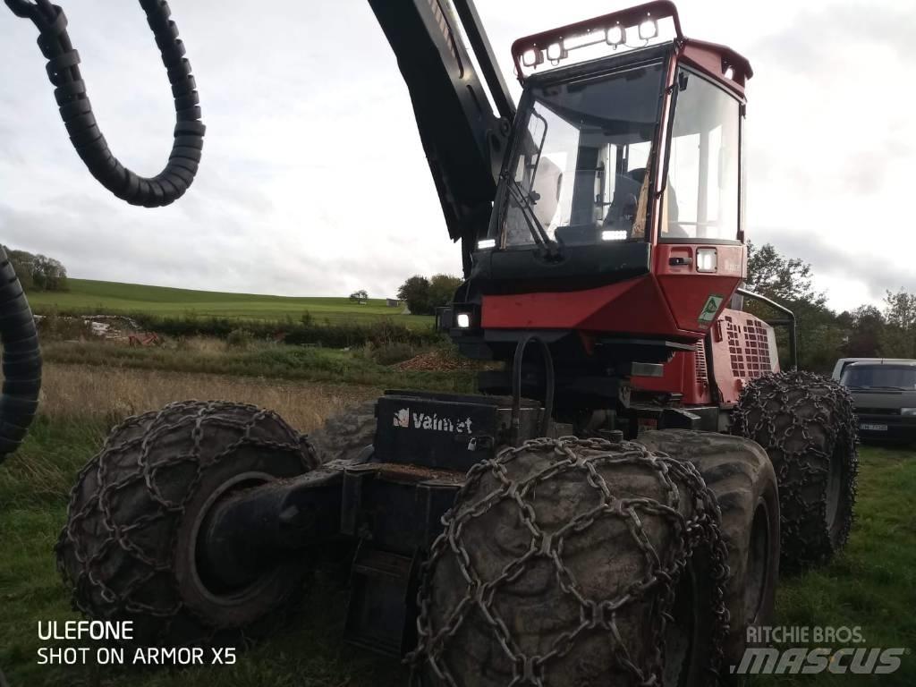 Komatsu 911 Harvester