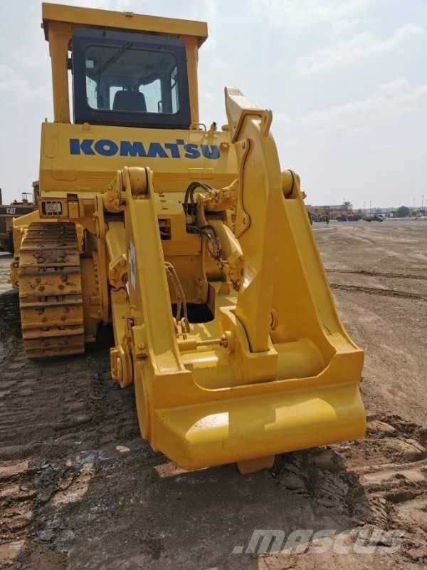 Komatsu D 375A Bulldozer